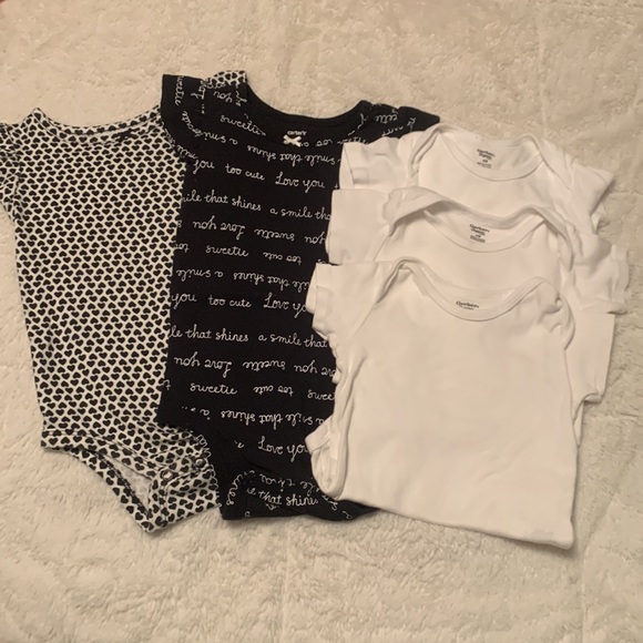 11- 18 month onesies - Picture 4 of 5